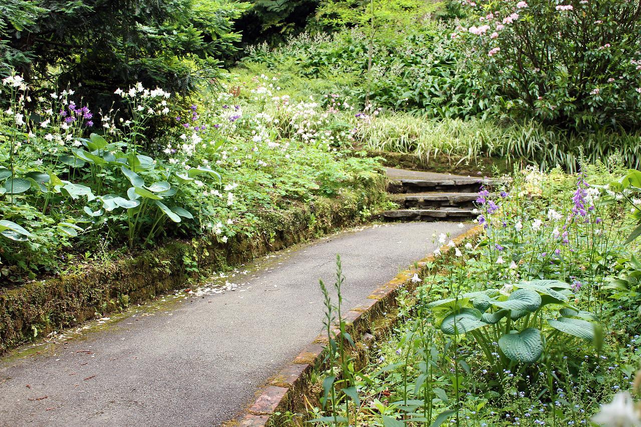 aménager-un-jardin-en-pente