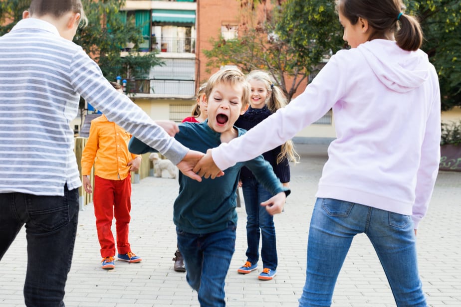 red-rover-jeu-de-plein-air